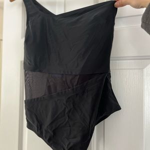 Cupshe bathing suit 1 strap